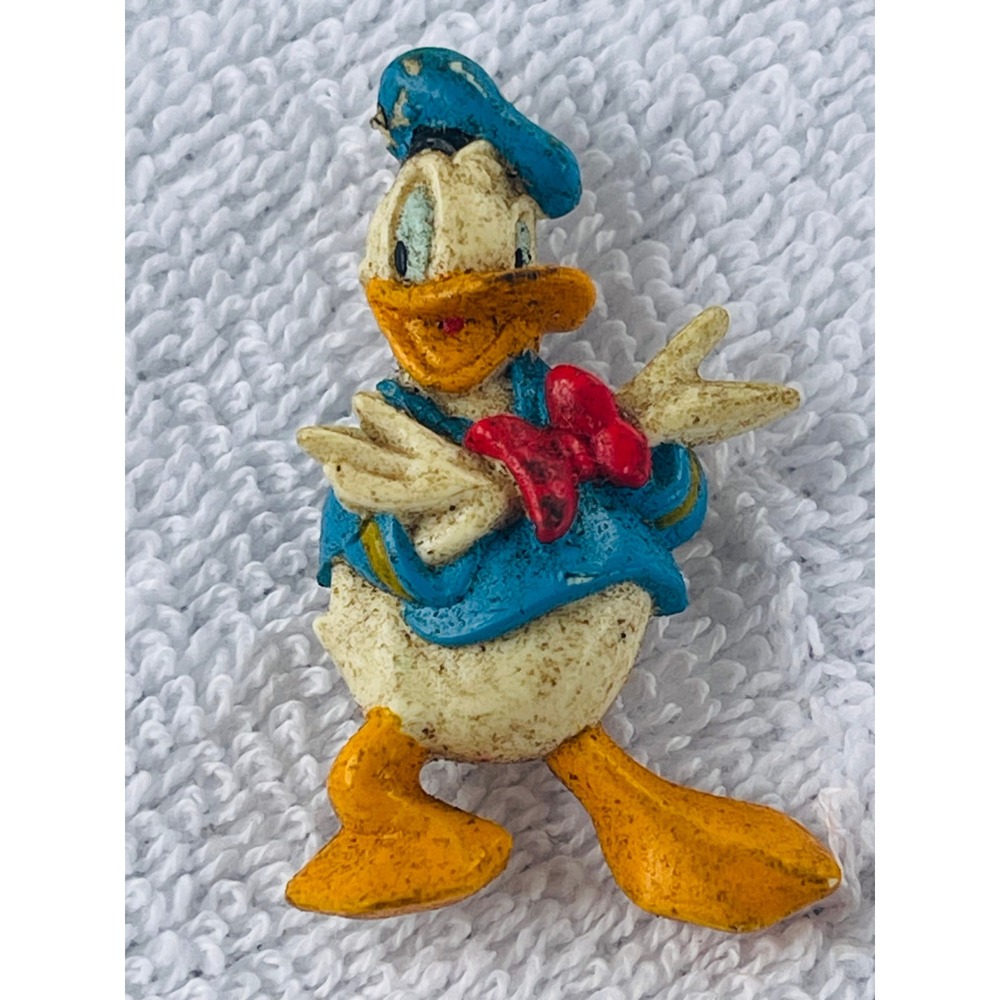 00053‎ - Vintage Disney Donald Duck Brooch Pin Collectible Cartoon Character
